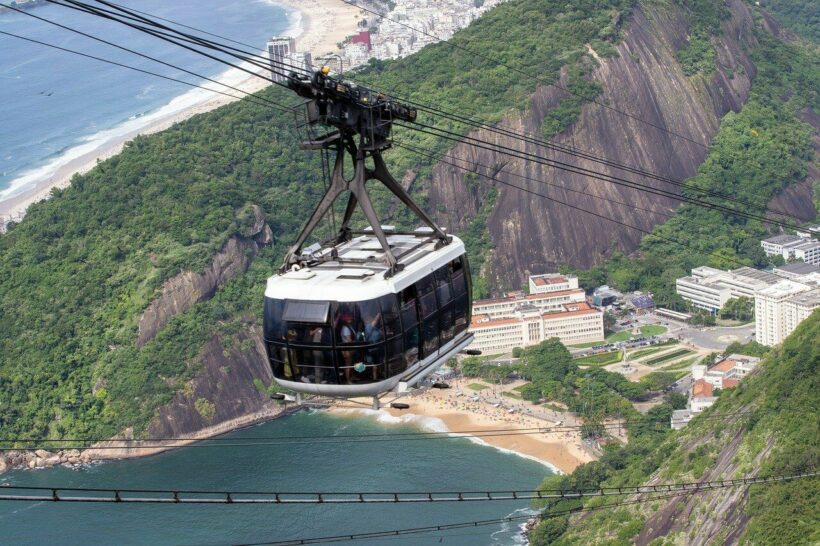 13 killed in northern Italy cable car accident