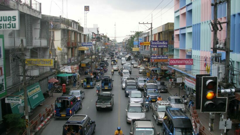 Woman killed while trying to cross the road in Nakhon Si Thammarat