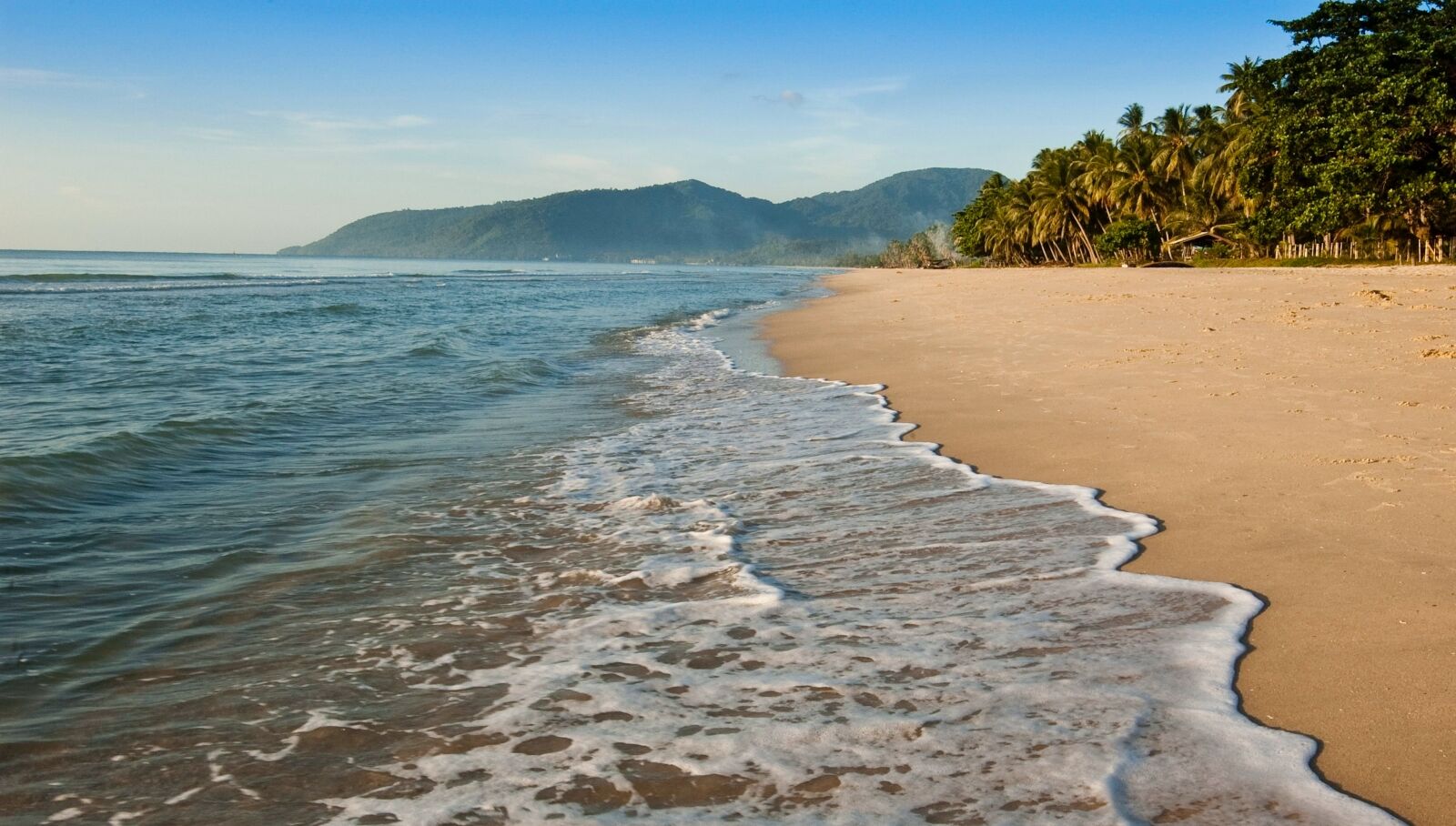 Khanom Beach is located in Hat Khanom - Mu KoThale Tai National Marine Park, Nakhon Si Thammarat