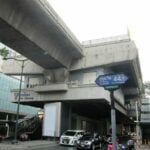 Woman dies after jumping from Phra Khanong BTS station in Bangkok | Thaiger