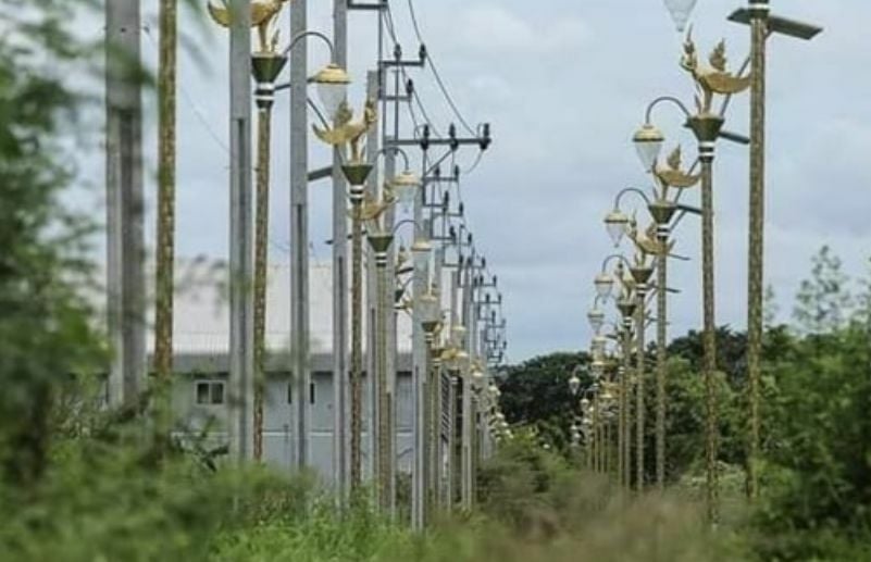 Despite corruption allegations, street lamp project continues in Samut Prakan