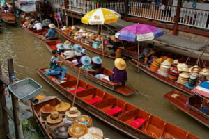 Top 6 floating markets in Bangkok (2024)