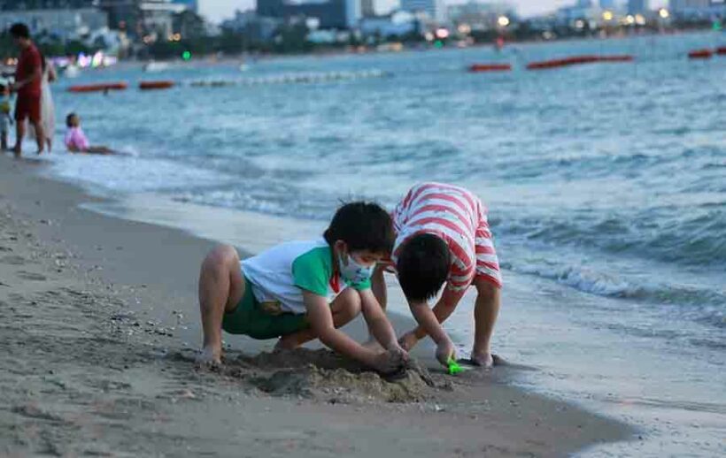 Pattaya permanent residents to get 2,000 baht in financial aid