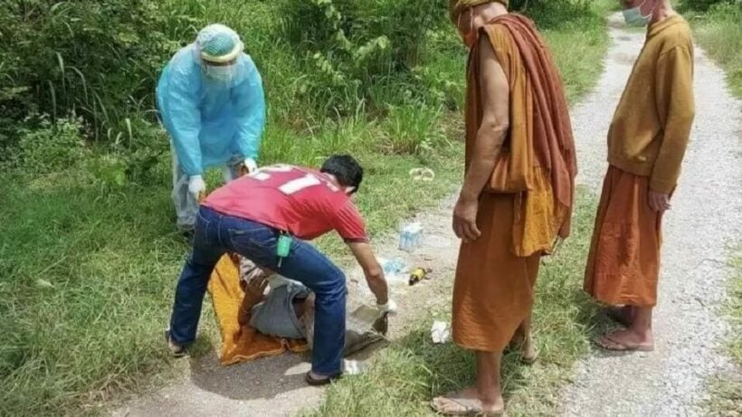 Couple “drops off” Covid infected 80 year old father at Korat temple, drive off