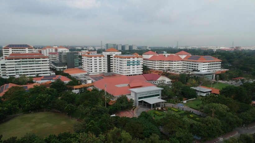 Thammasat University’s field hospital in Pathum Thani to run out of vaccines tomorrow