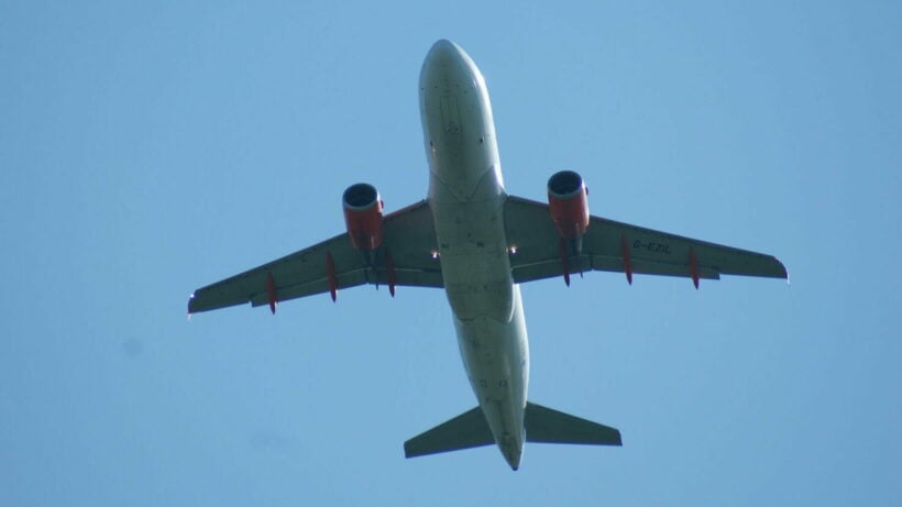 Regulations for flights between “dark red” provinces set