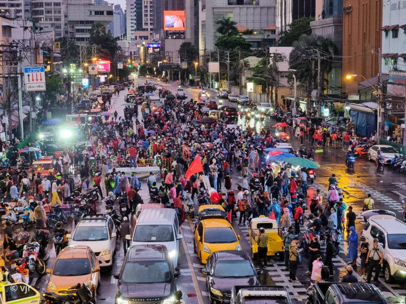 Protesters at Bangkok’s Asok intersection call on PM Prayut Chan-o-cha to resign