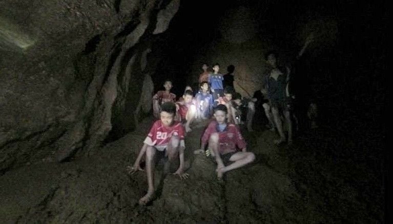 British divers say they risked arrest for giving boys ketamine during cave rescue