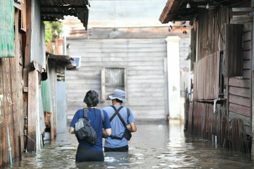 Bangkok authorities warn of more flooding along Chao Phraya during high tide