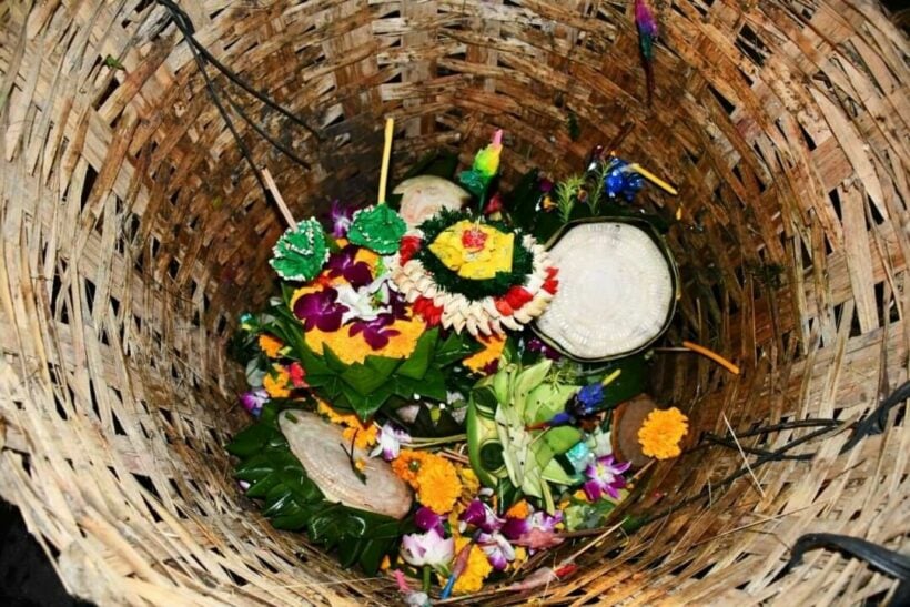 Krathong cleanup: Prayers to the water goddess trash Thailand's rivers | News by Thaiger
