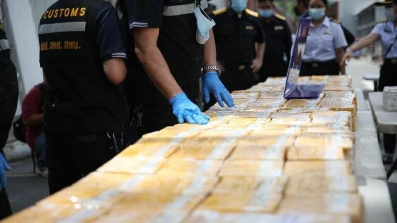 Men arrested at Bangkok airport for allegedly smuggling drugs valued at 95 million baht