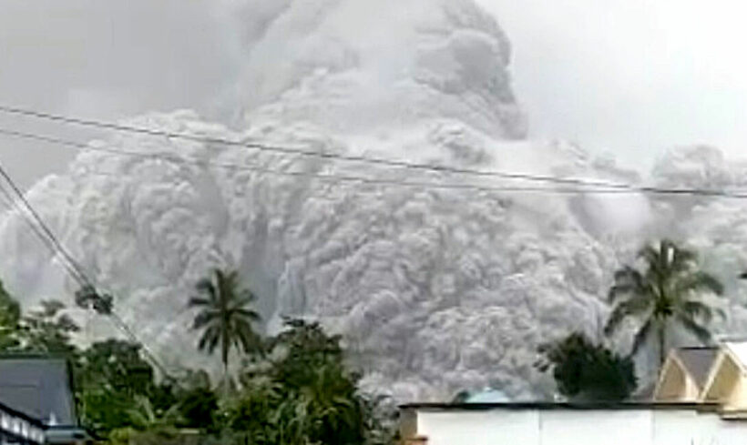 Volcano eruption in Indonesia; 1 dead, thousands flee