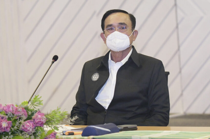 PM Prayut Chan-o-cha pressures the public to get vaccinated before the New Year