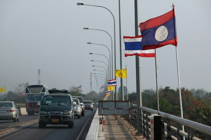 Thai and Laotian officials discuss border trafficking