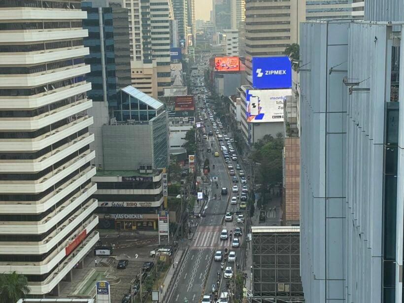 Another Bangkok pedestrian killed crossing the road