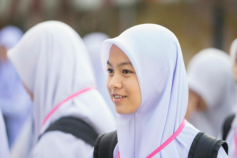 Court lifts 4 year hijab ban at Pattani school