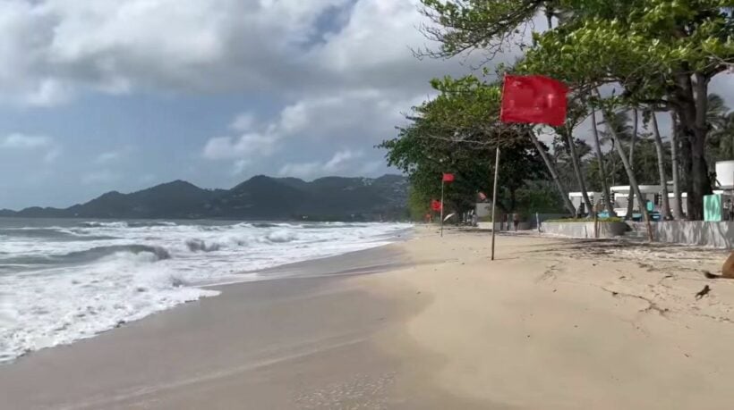 Tourists ignore red flags on Samui beach, Thai man drowns, foreigner rescued