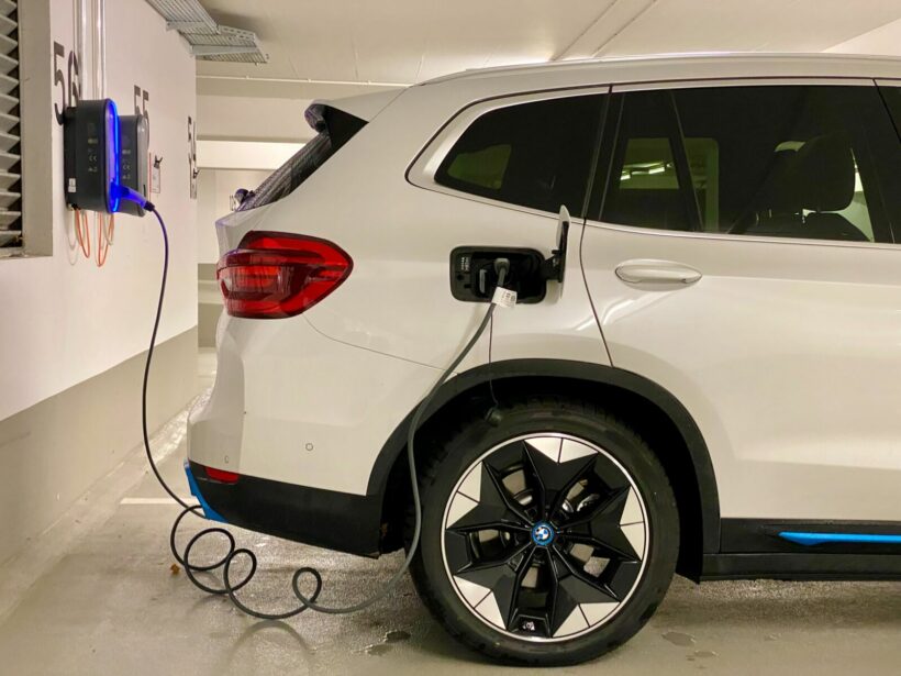 Electric vehicles may need long-term solar power plan