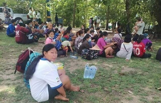 Thai official says Karen refugees receiving humanitarian aid