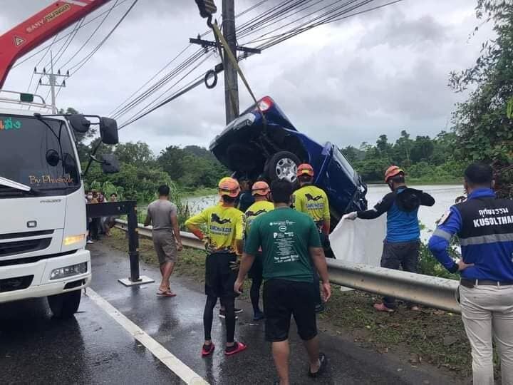 Patong woman drowns after pickup skids off treacherous road into lake