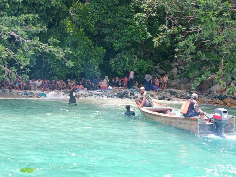 Starving Rohingyas found in South Thailand national park