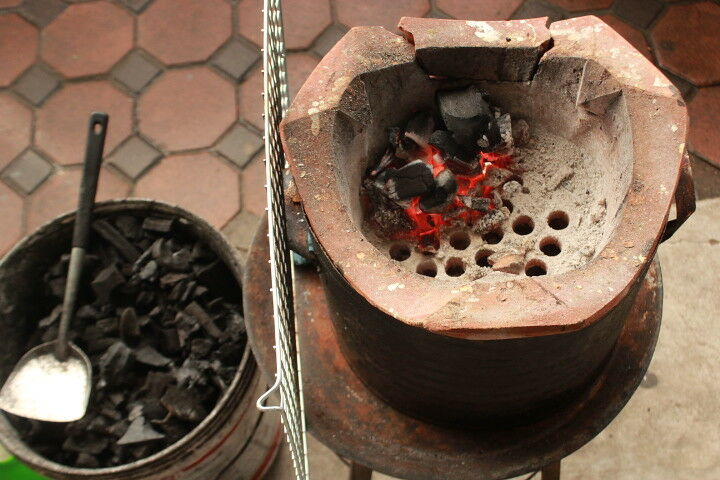 Energy Ministry encourages consumers to use charcoal stoves to combat gas hike