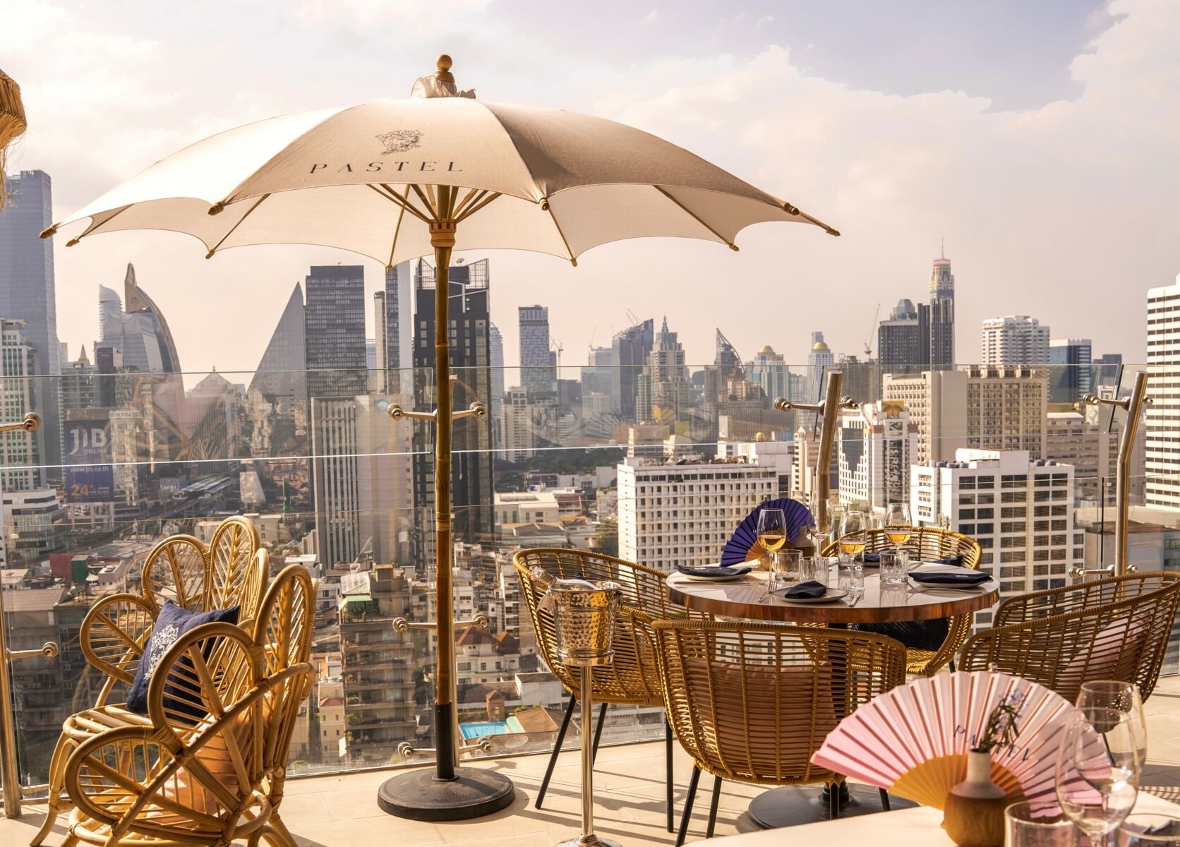 5 rooftop bars you should visit in Bangkok in 2022