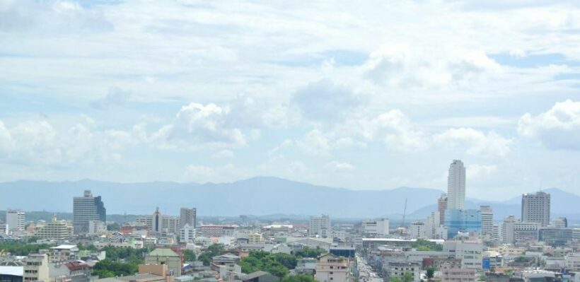 German national falls to death from rooftop in Songkhla