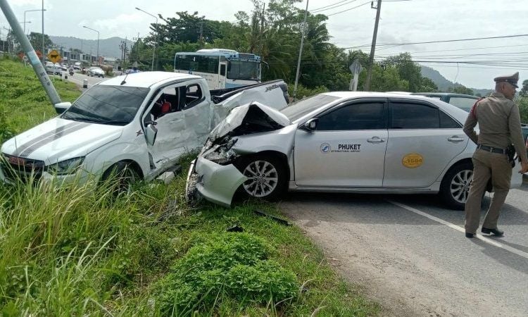 Driver critical after collision involving 5 vehicles in Phuket