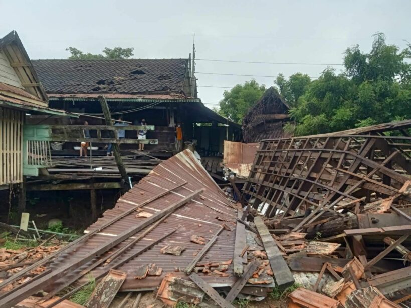 House in central Thailand collapses & kills 88 year old woman