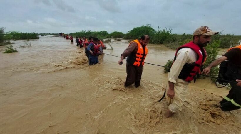 Pakistan flood death toll rises, agencies warn country needs long-term aid