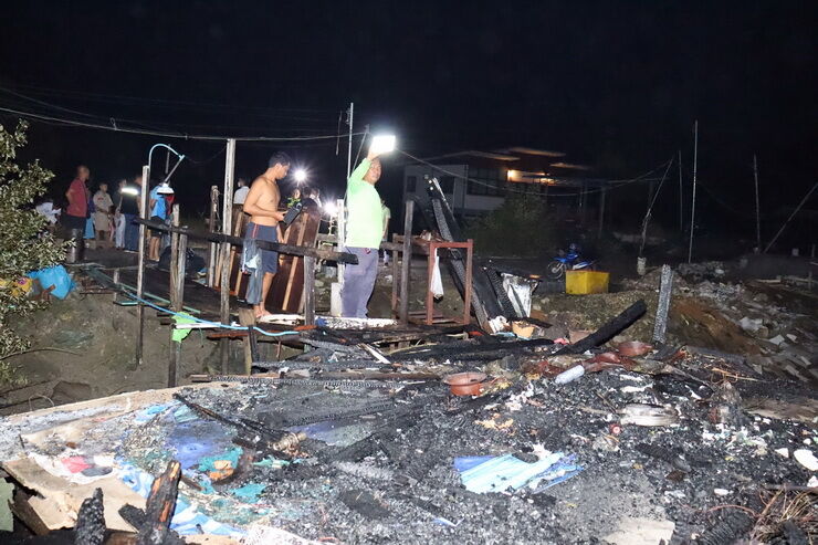 Fire burns wooden house to the ground in Phuket