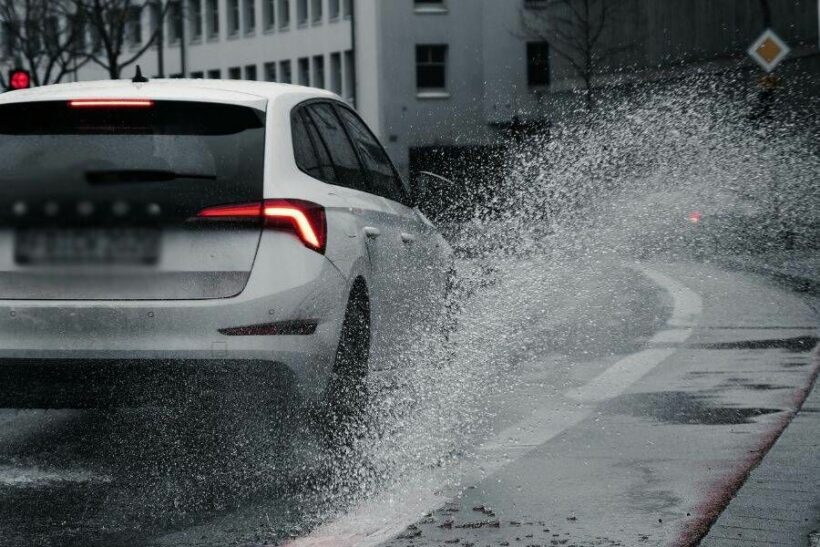 Thailand’s motorists face jail time for splashing pedestrians