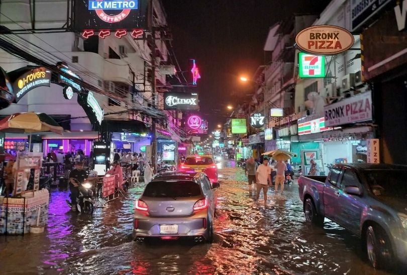 Pattaya’s major roads flooded