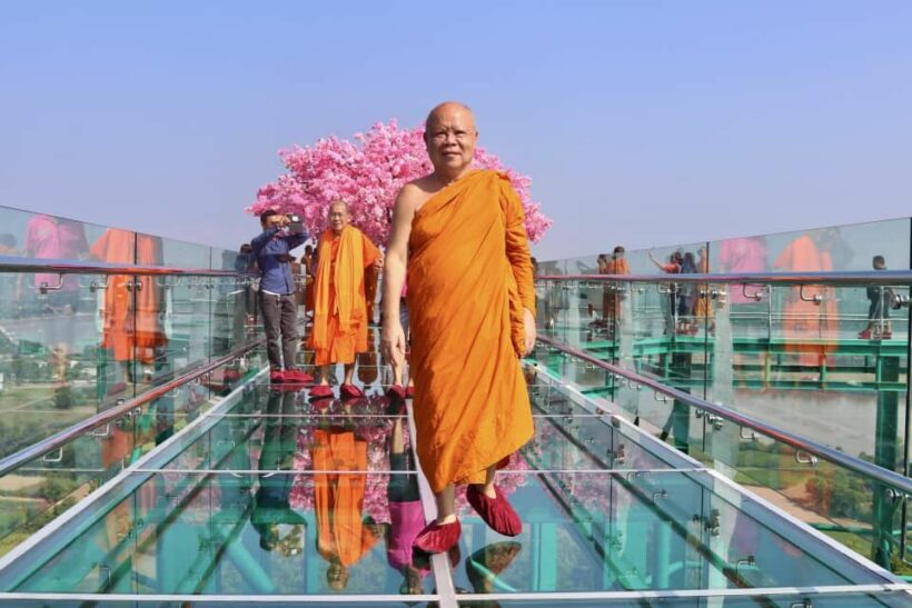 chiagn rai skywalk