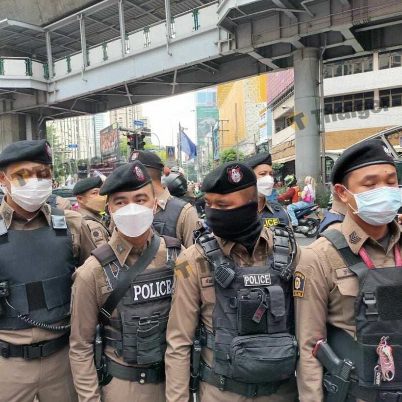 APEC 2022: Protesters clash with riot police in Bangkok, Thailand | Thaiger