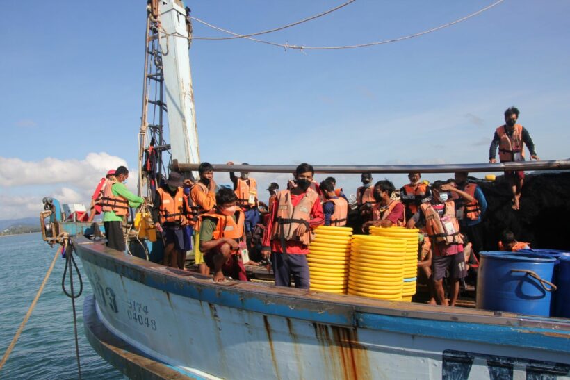 Phuket officials once again report finding no human trafficking on fishing boats