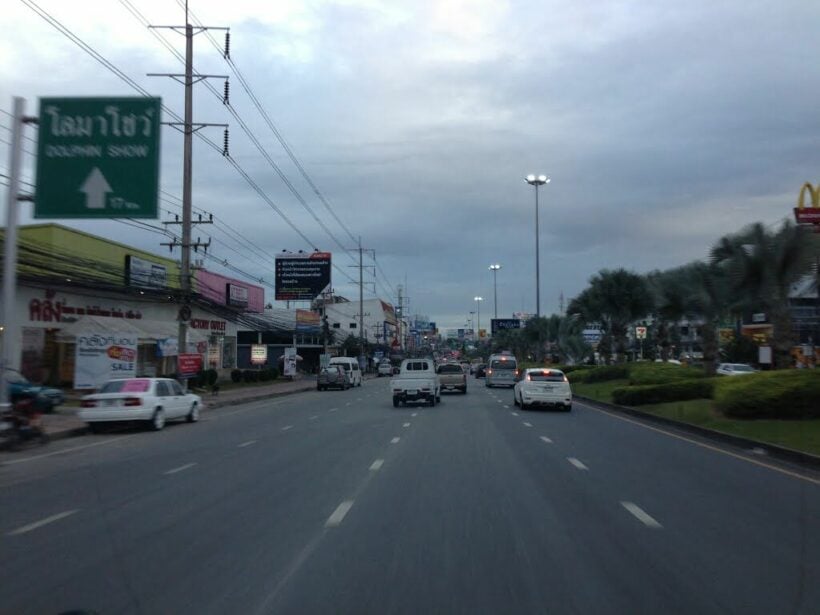 Woman and Thai-Turkish daughter dumped on roadside in Pattaya