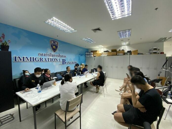 Thai police arrest gang of Chinese visa overstayers in Bangkok