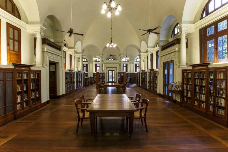 Bangkok library celebrates centenary by accepting UNESCO award