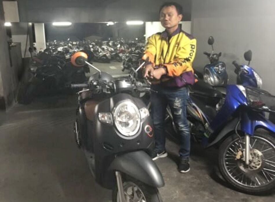 Bangkok delivery driver nabbed robbing cars on the side