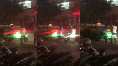 Bangkok taxi driver brawls with passenger in the street (video)