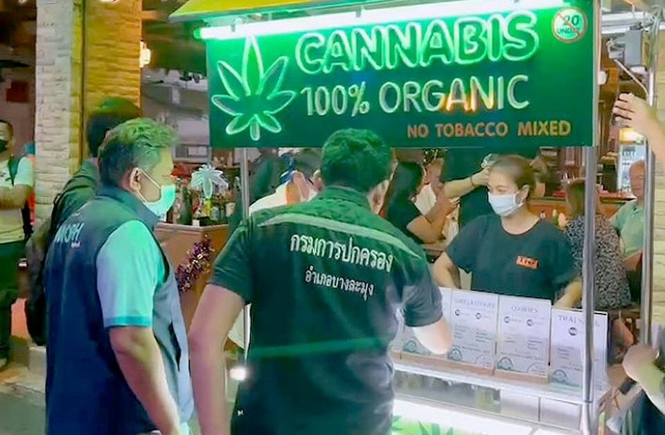 Police close unlicensed cannabis stalls in Pattaya