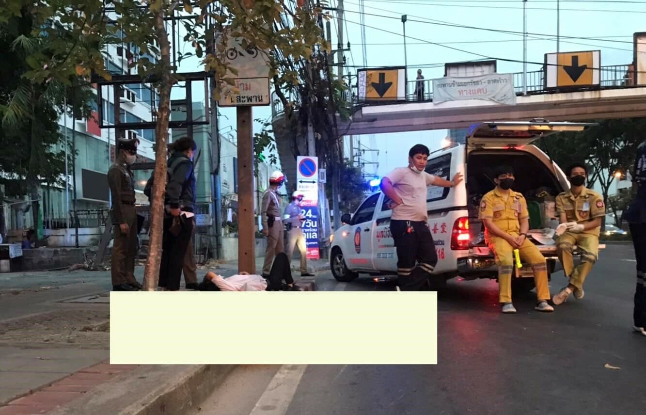 Reckless Bangkok GrabBike rider kills motorcycle taxi man, flees scene