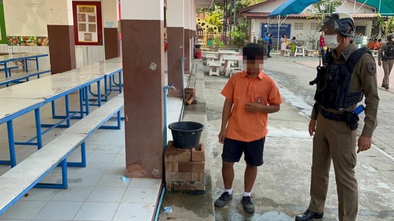 Pattaya boy stabs schoolmate in stomach