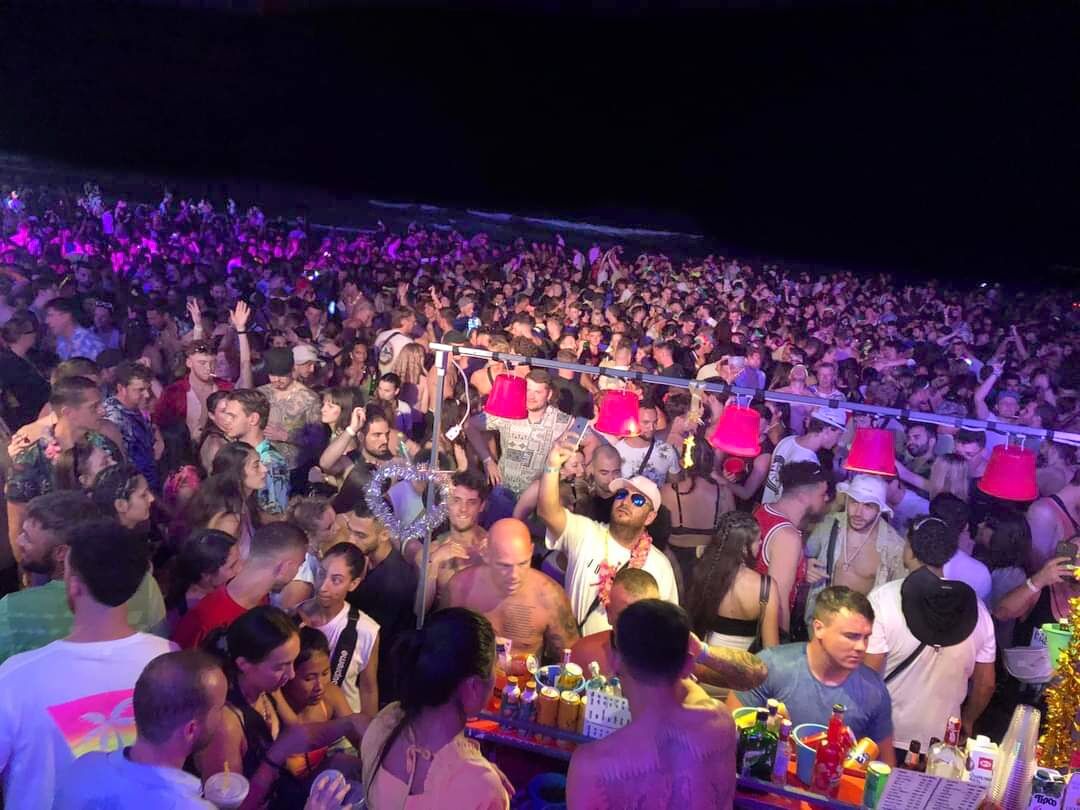 Biggest crowd yet for Full Moon Party Thaiger