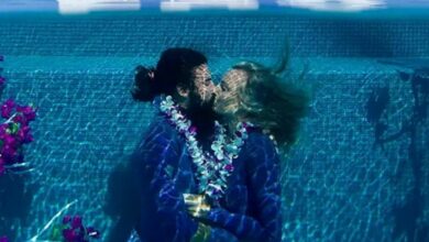 Early Valentine’s Day Guinness World Record set for longest underwater smooch