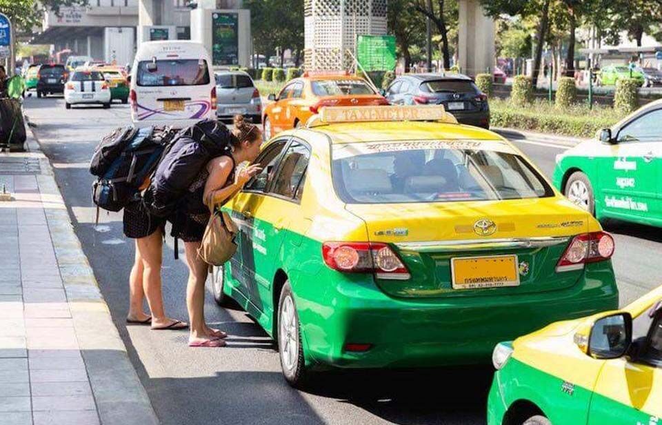 Thai Taxi Association’s controversial tips for satisfactory rides spark debate