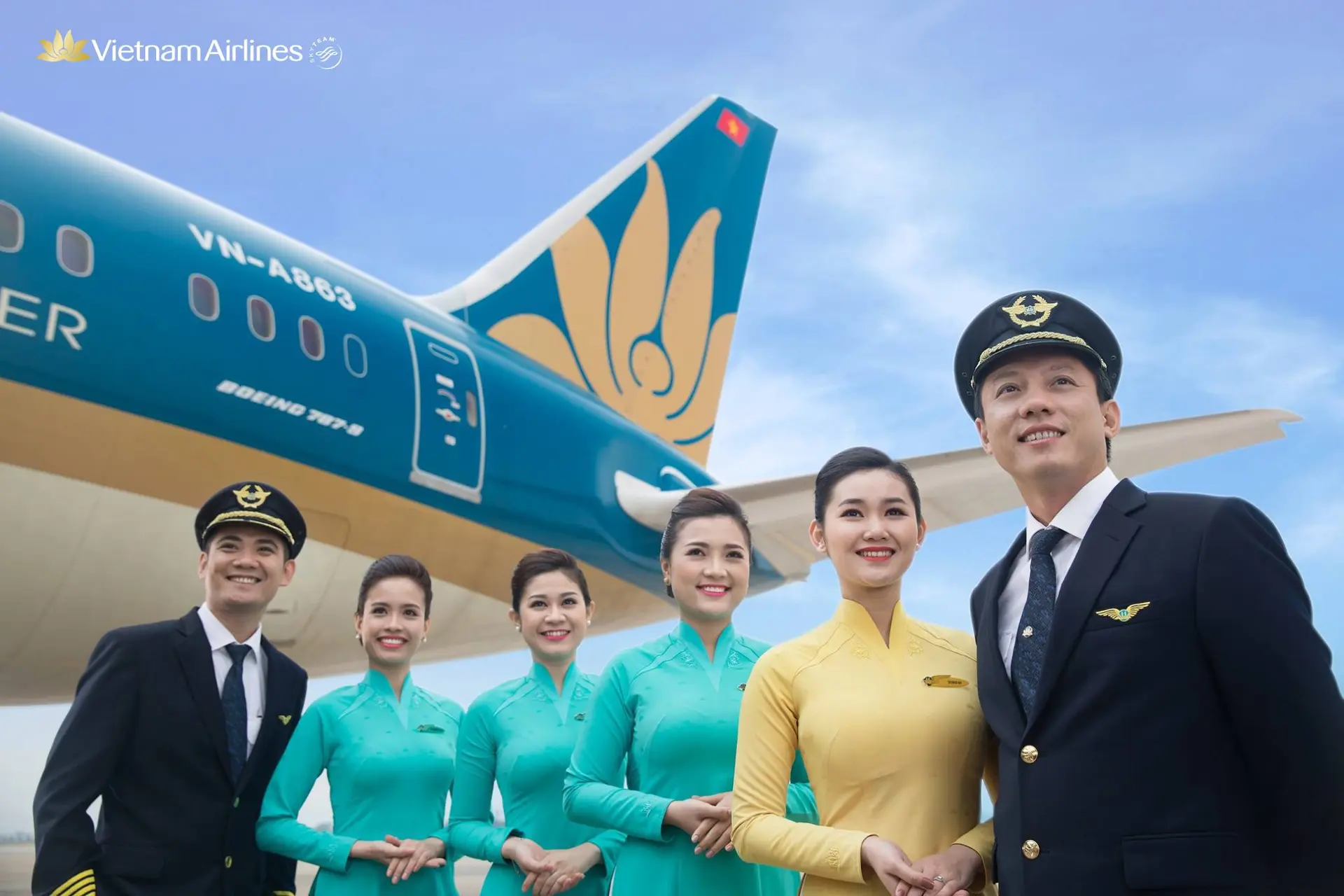 Авиакомпания. Авиакомпания Vietnam Airlines. Вьетнам Аирлинес. Авиакомпания Vietnam Airlines униформа. Тран Хунг Vietnam Airlines..