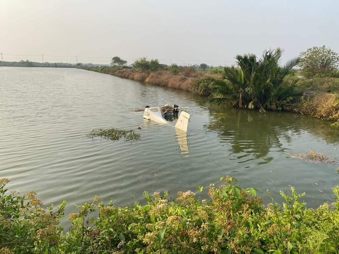 Small plane crashes in central Thailand, 1 dead, 1 injured